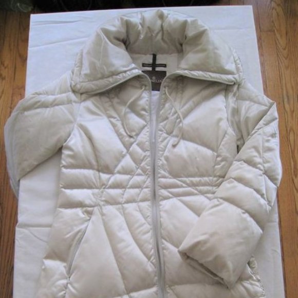 Sold! Moncler ~ Long Down Coat ~ Off White Cream ~ Sz: Small to Med - Picture 3 of 13